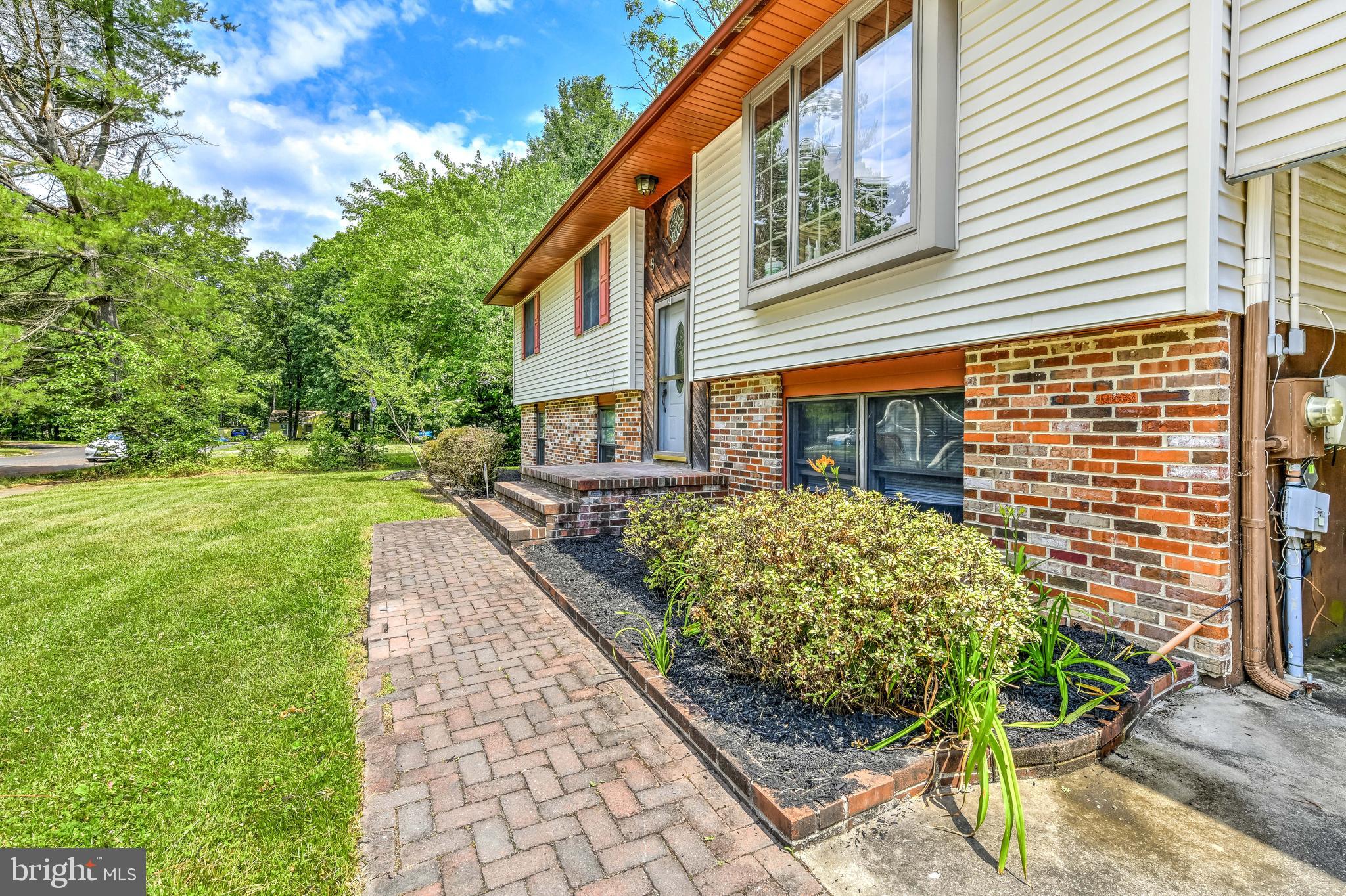 8 Centennial Road Sicklerville, NJ 08081 - Photo 4 of 35