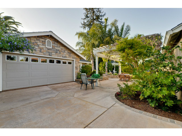 10573 Randy Lane Cupertino, CA 95014 - Photo 16 of 25 Gallery Image 16