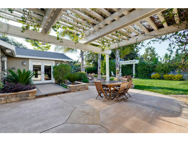 10573 Randy Lane Cupertino, CA 95014 - Photo 18 of 25 Gallery Image 18