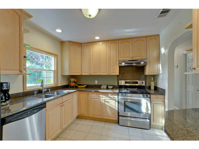 10573 Randy Lane Cupertino, CA 95014 - Photo 5 of 25 Gallery Image 5