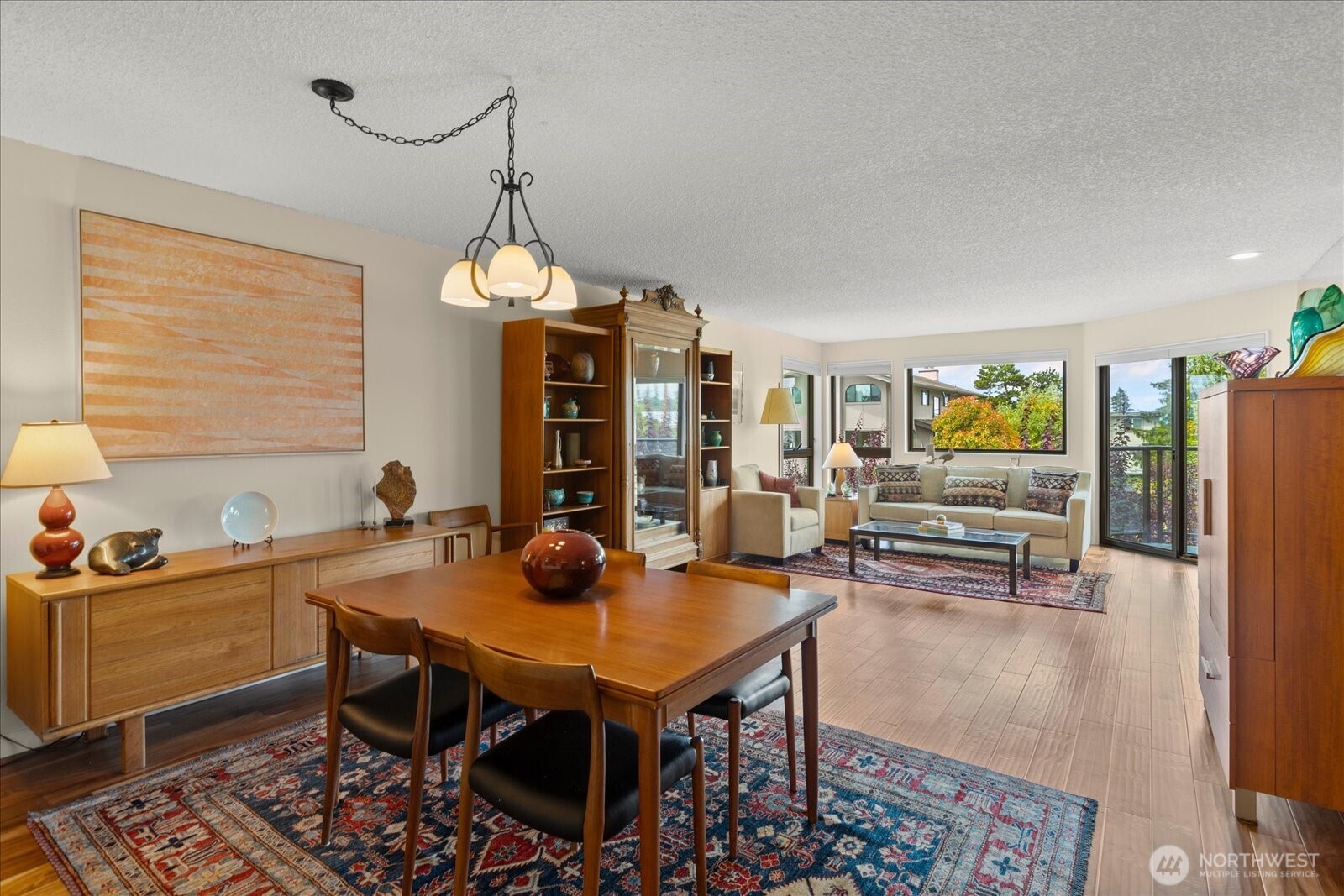 524 Maple Street, Unit 102 Edmonds, WA 98020 - Photo 10 of 33