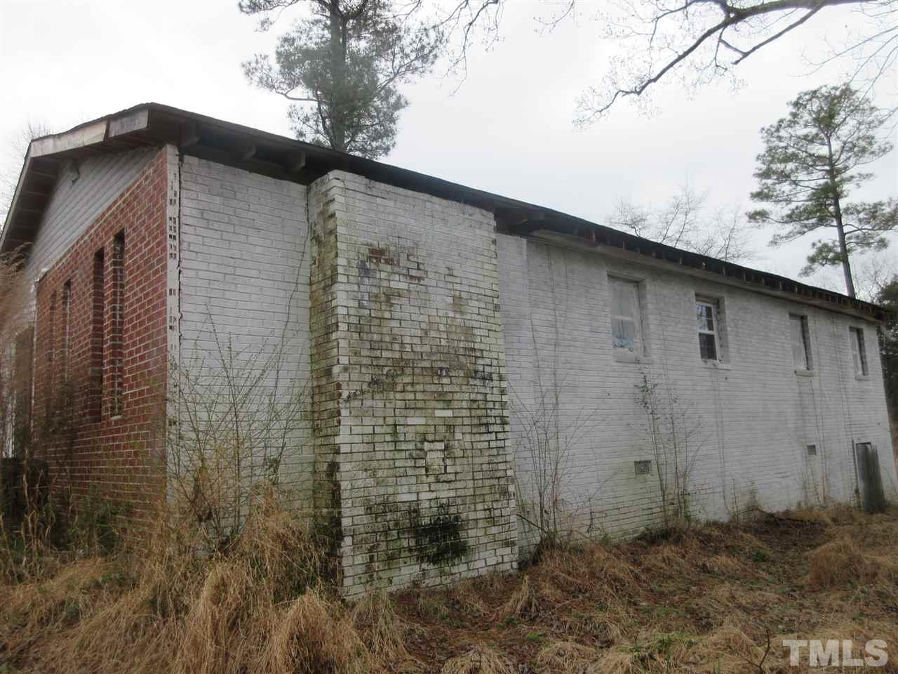4921 Universal Drive Wake Forest, NC 27587 - Photo 11 of 15 a backyard of a house