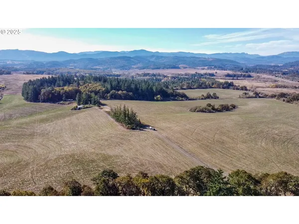 $1,464,000 | 21140 Salmon River Highway, Sheridan, OR 97378