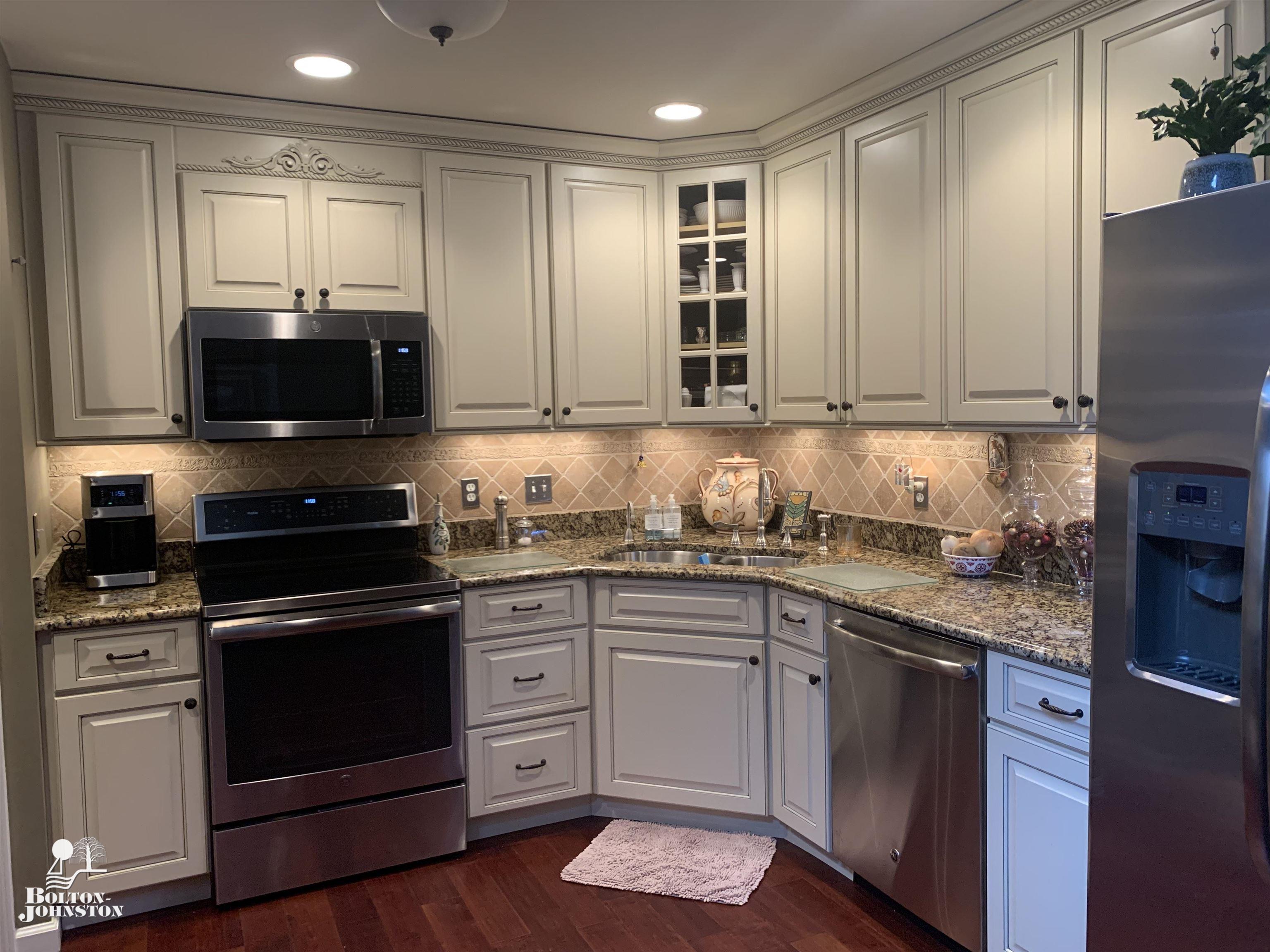 190 Cherry Grove Road Canton, MI 48188 - Photo 17 of 36 50083396-16.JPG