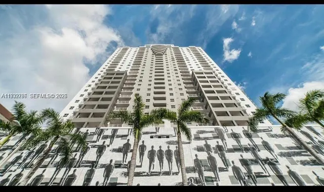 $2,999 | 185 Southeast 14th Terrace, Unit 603, Miami, FL 33131