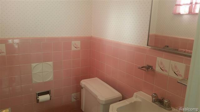35431 Utica Road Clinton Township, MI 48035 - Photo 13 of 13 u13.JPG