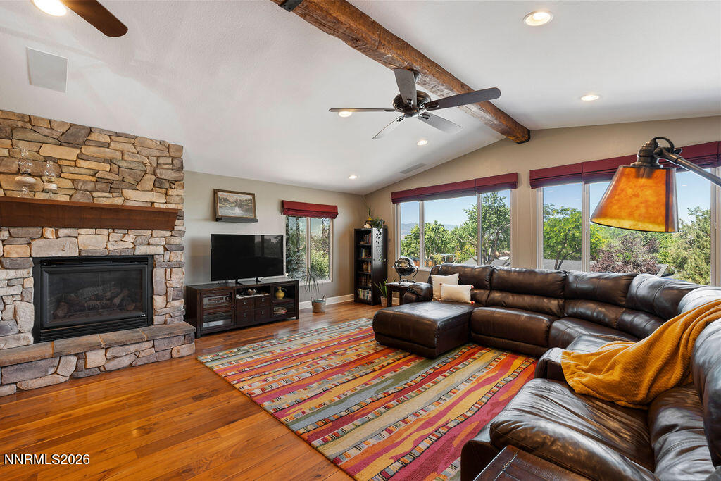 2450 Sequoia Lane Reno, NV 89502 - Photo 13 of 42 34_2450SequoiaLane_CopyrightJeremyJensen