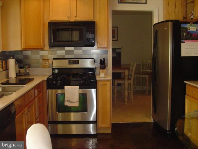 1327 Devils Reach Road Woodbridge, VA 22192 - Photo 8 of 30 Kitchen