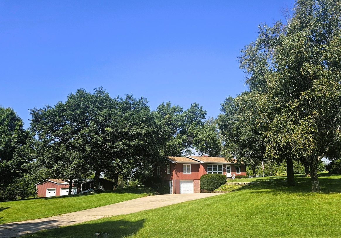 600 Timber Creek Road Dixon, IL 61021 - Photo 2 of 46 Gallery Image 2