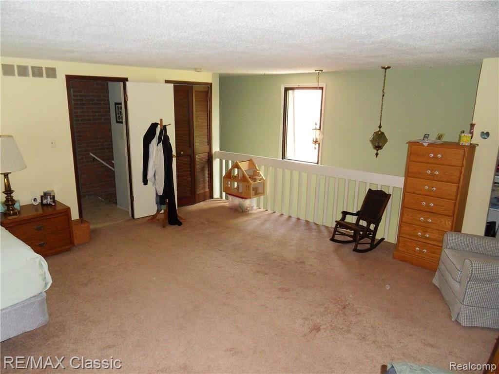 5095 Crooks Road, Unit 8 Royal Oak, MI 48073 - Photo 12 of 20 SDC19391.JPG