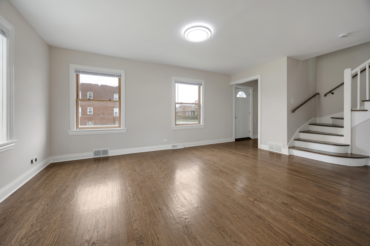 8435 South Cregier Avenue Chicago, IL 60617 - Photo 3 of 24
