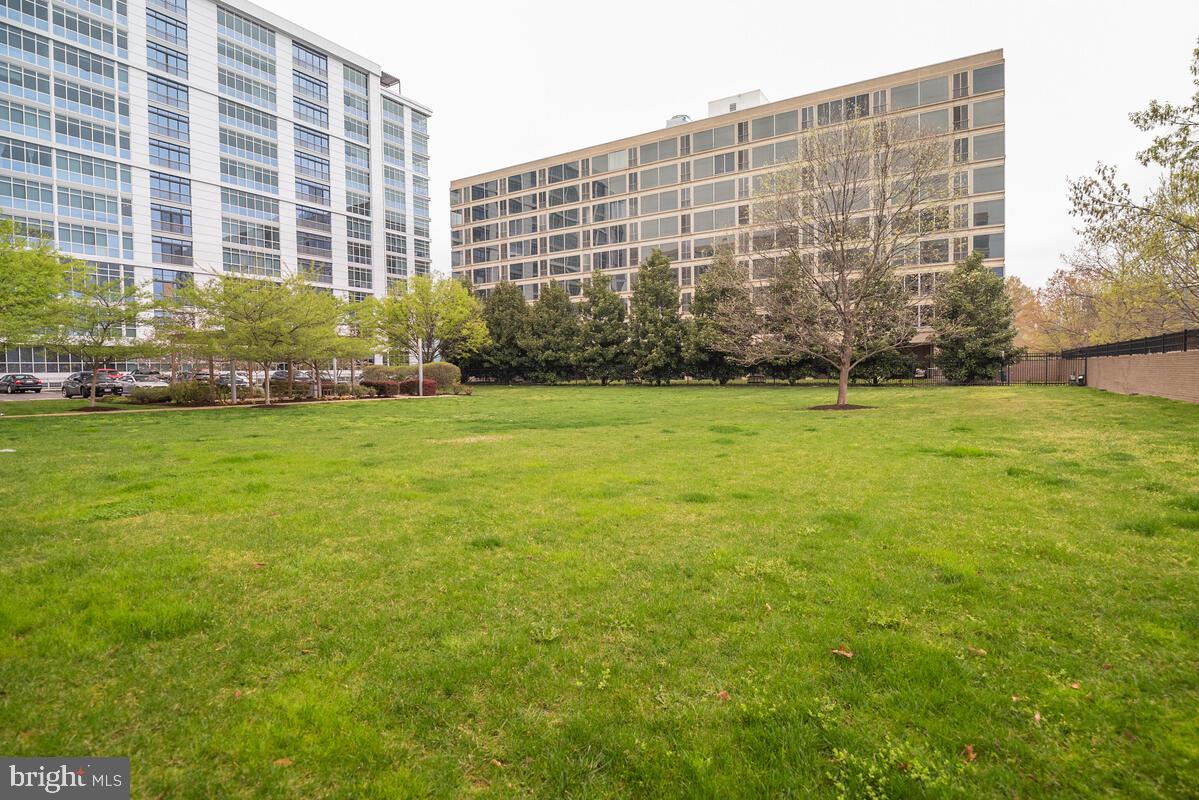 1101 3rd Street Southwest, Unit 401 Washington, DC 20024 - Photo 31 of 34