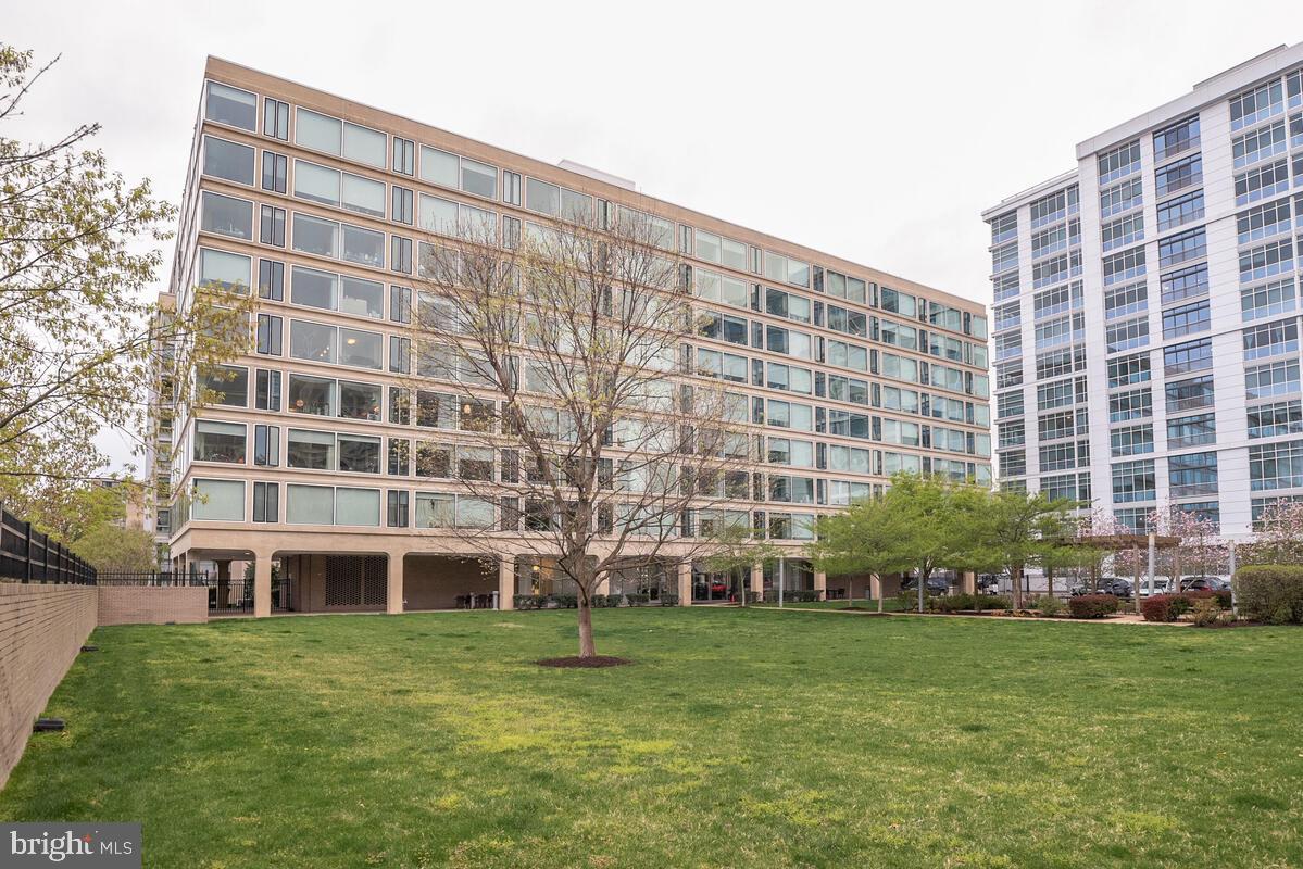 1101 3rd Street Southwest, Unit 401 Washington, DC 20024 - Photo 33 of 34