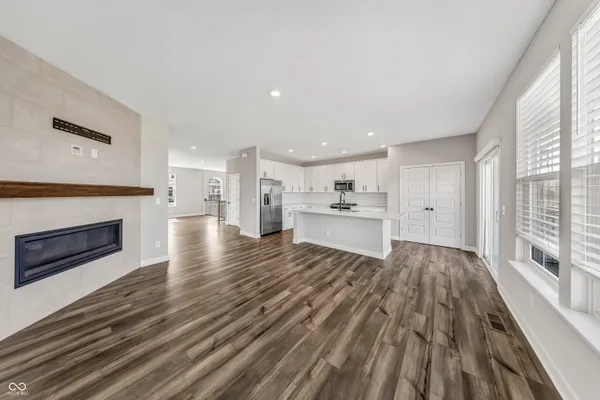 $2,850 | 6988 Sunstone Place, Carmel, IN 46033