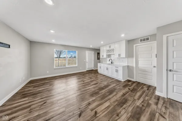 $2,850 | 6988 Sunstone Place, Carmel, IN 46033