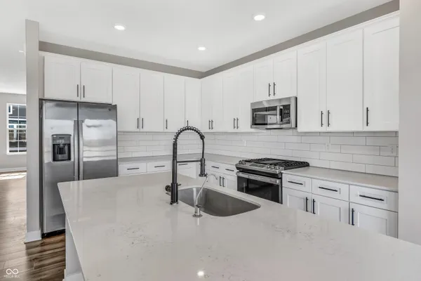 $2,850 | 6988 Sunstone Place, Carmel, IN 46033