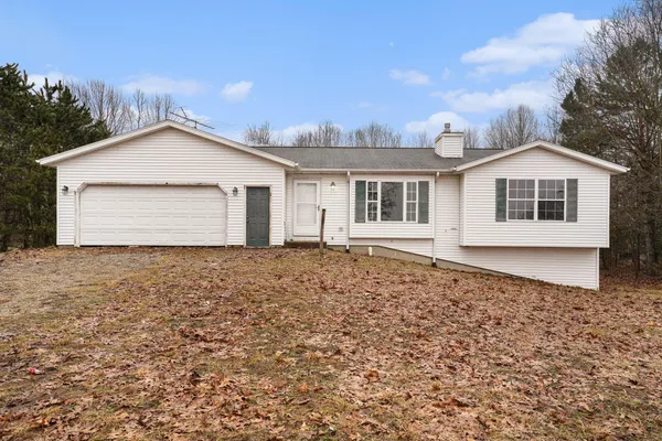 $267,500 | 22185 44th Avenue, Mattawan, MI 49071