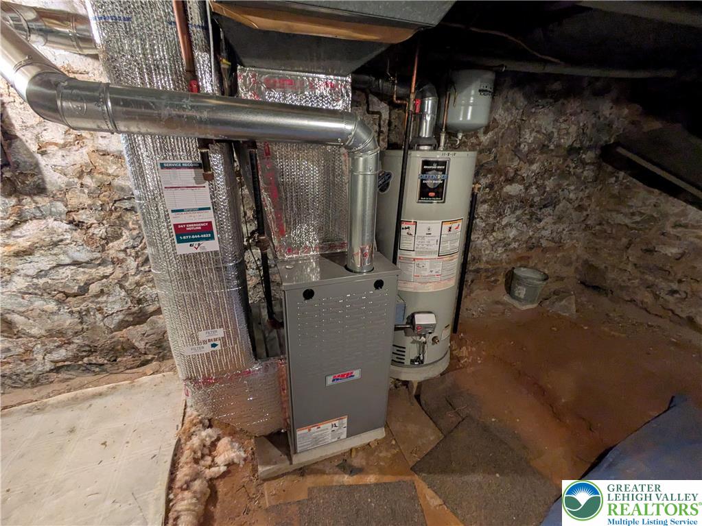 324 Walnut Street Catasauqua, PA 18032 - Photo 13 of 22