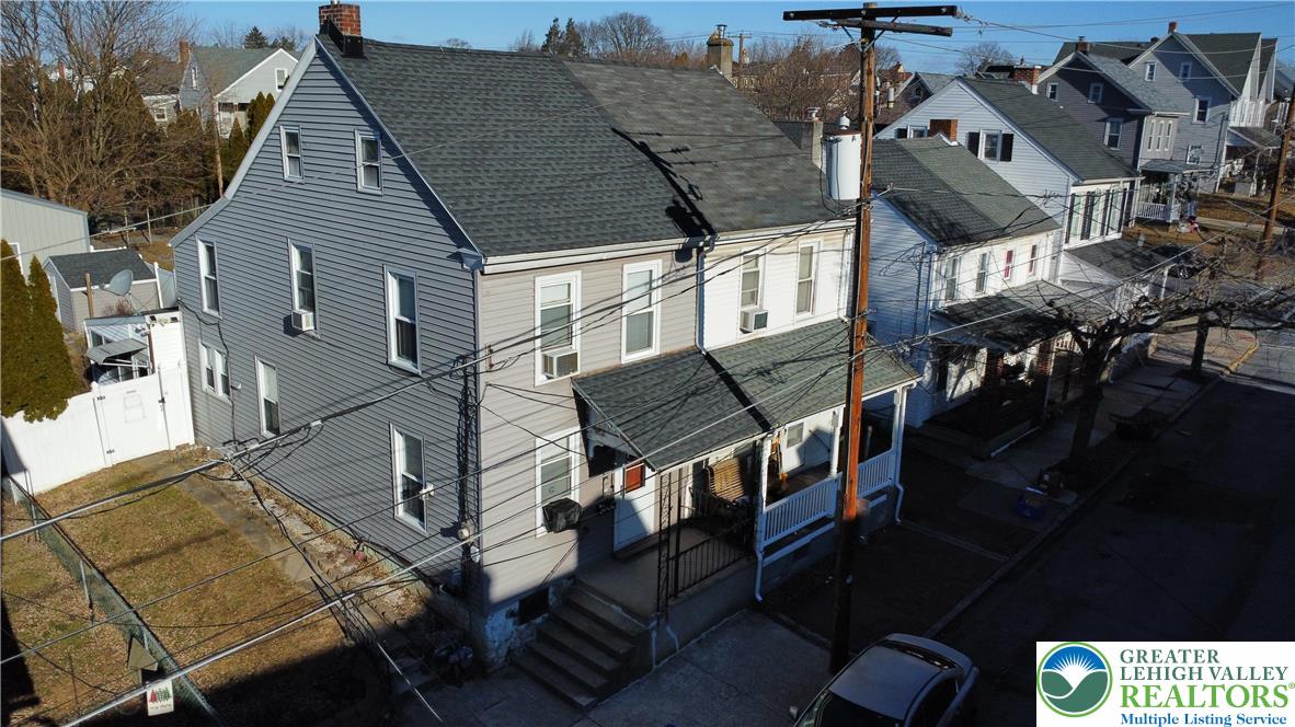 324 Walnut Street Catasauqua, PA 18032 - Photo 2 of 22