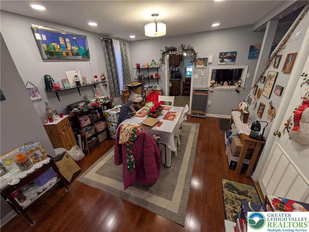 324 Walnut Street Catasauqua, PA 18032 - Photo 5 of 22