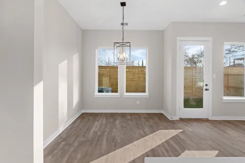 $349,900 | 5915 Wheatley Holw Lane, Houston, TX 77091