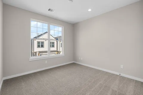 $349,900 | 5915 Wheatley Holw Lane, Houston, TX 77091