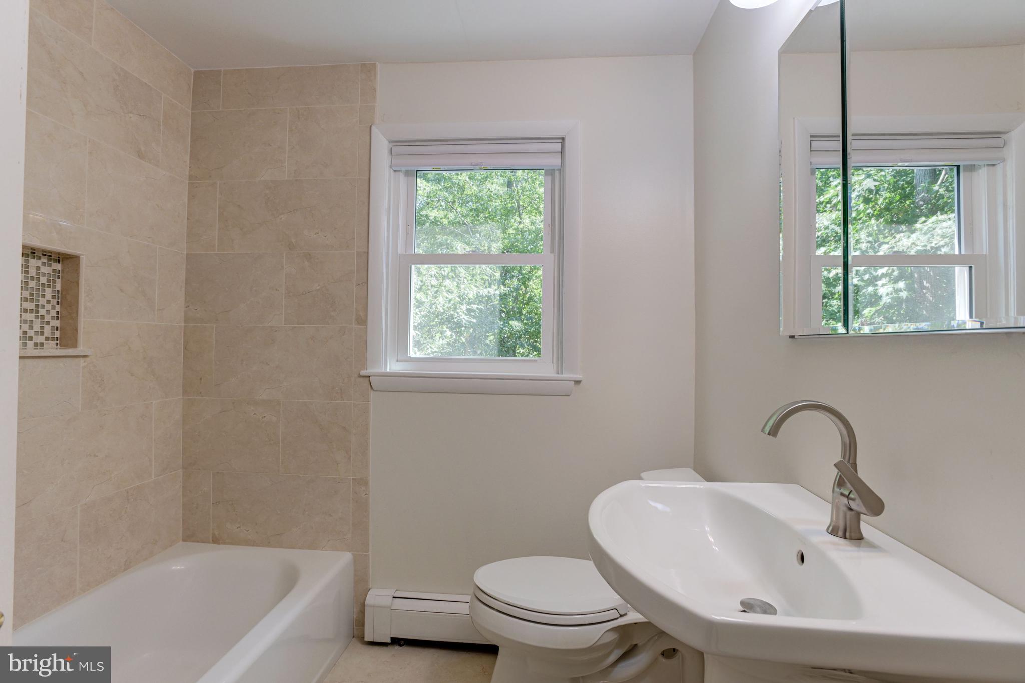 606 Leight Road Abingdon, MD 21009 - Photo 26 of 55 Main Level Bath