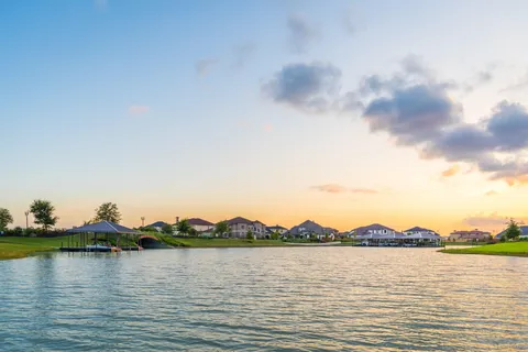 a view of a lake with houses