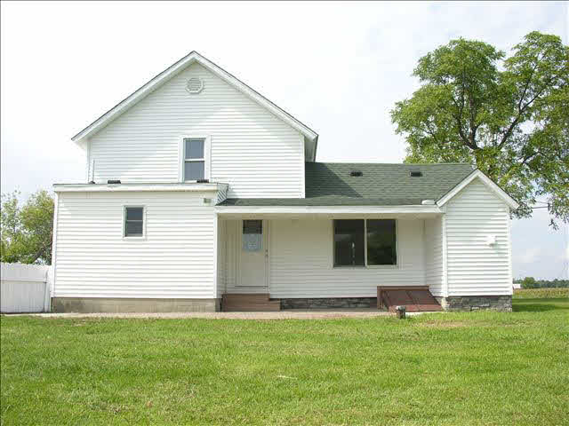 12060 Minx Road Temperance, MI 48182 - Photo 4 of 20 Rear, E Fa?ade