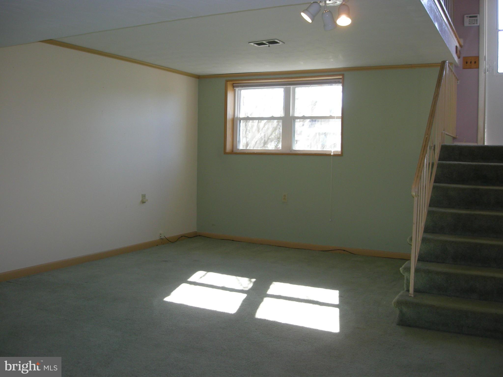 1932 Harewood Road Edgewood, MD 21040 - Photo 11 of 14 Bright Family Room