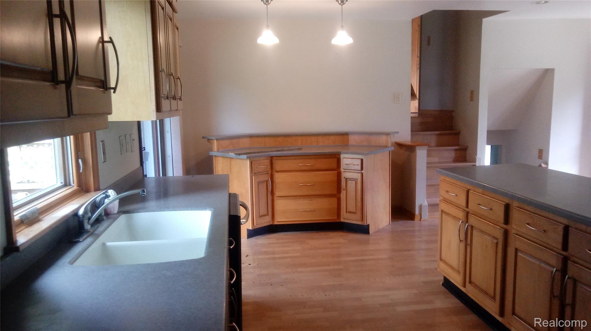2405 Indian Road Lapeer, MI 48446 - Photo 6 of 28 0715191142.jpg