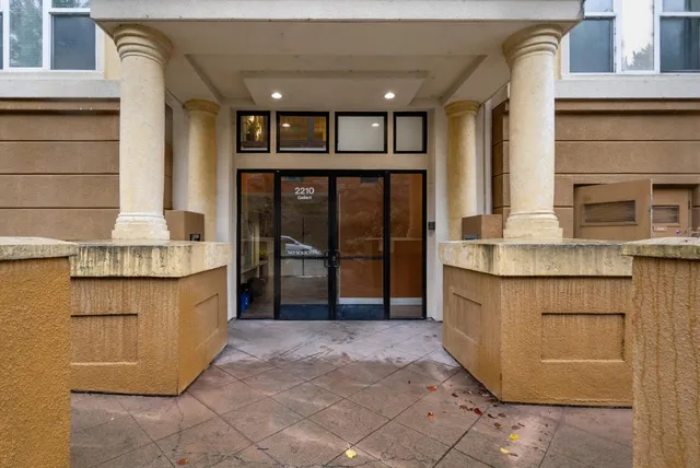 $875,000 | 2210 Gellert Boulevard, Unit 5305, South San Francisco, CA 94080