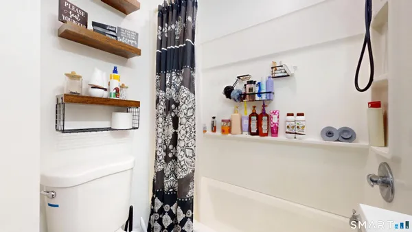 $450,000 | 16-18 Orange Street, Hartford, CT 06106
