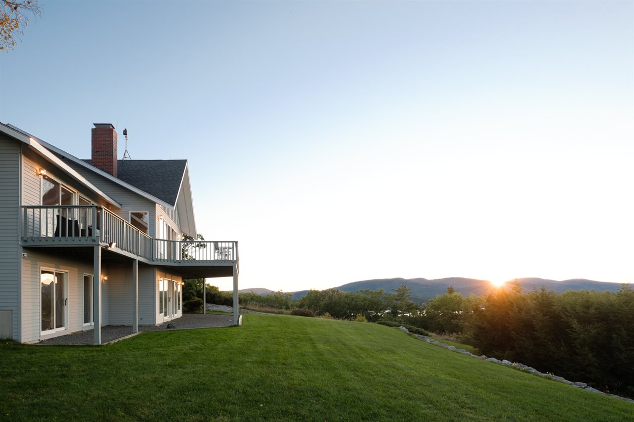 302 Roberts Cove Road Alton, NH 03809 - Photo 11 of 36 Gallery Image 11