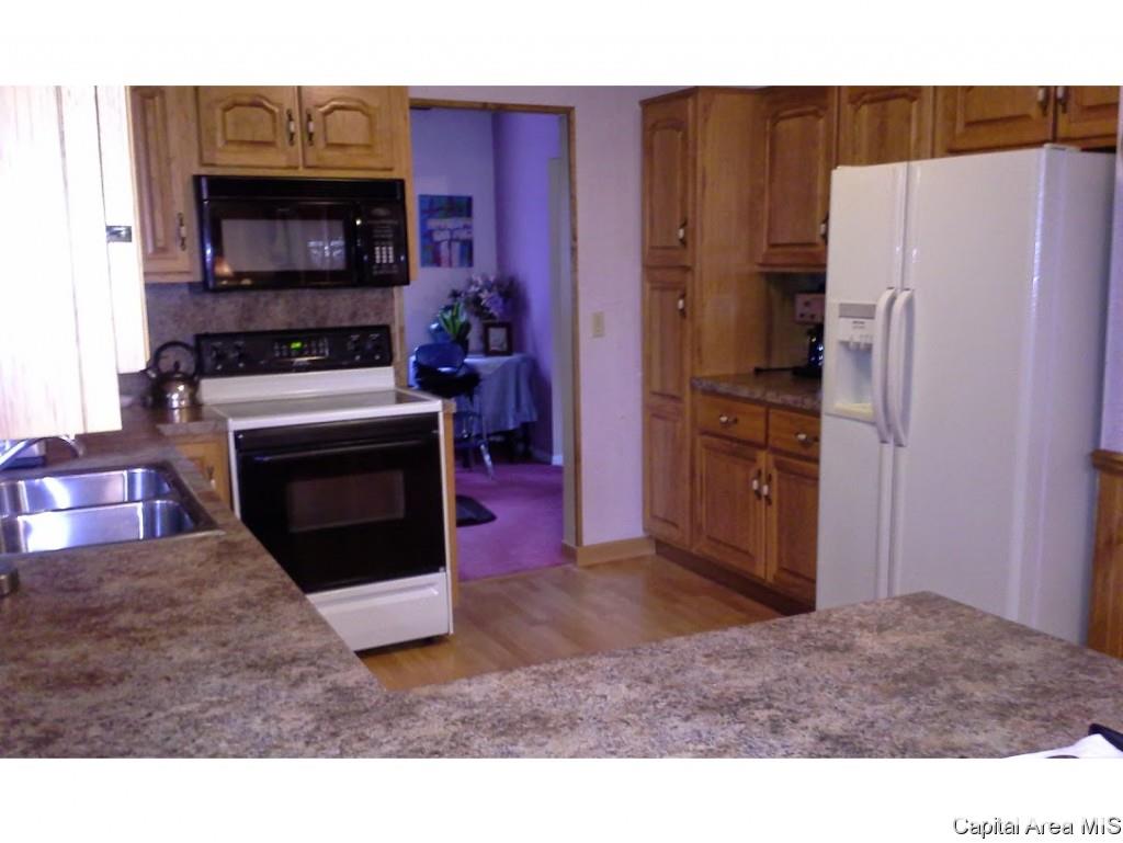 39 Woods Mill Road Sherman, IL 62684 - Photo 14 of 24 Gallery Image 14
