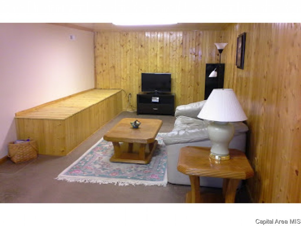39 Woods Mill Road Sherman, IL 62684 - Photo 20 of 24 Gallery Image 20