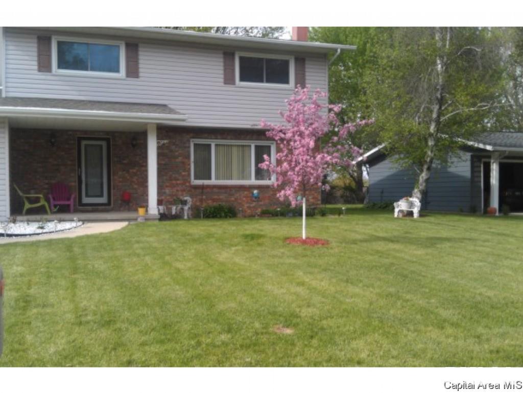 39 Woods Mill Road Sherman, IL 62684 - Photo 2 of 24 Gallery Image 2