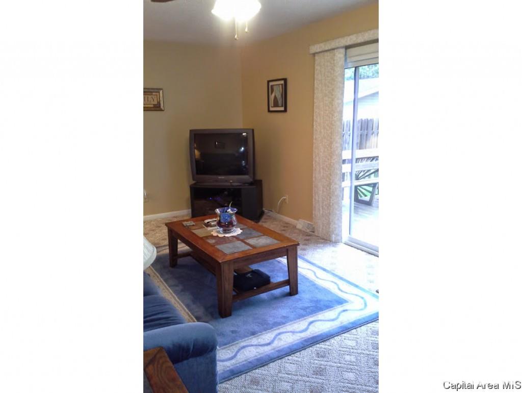 39 Woods Mill Road Sherman, IL 62684 - Photo 8 of 24 Gallery Image 8