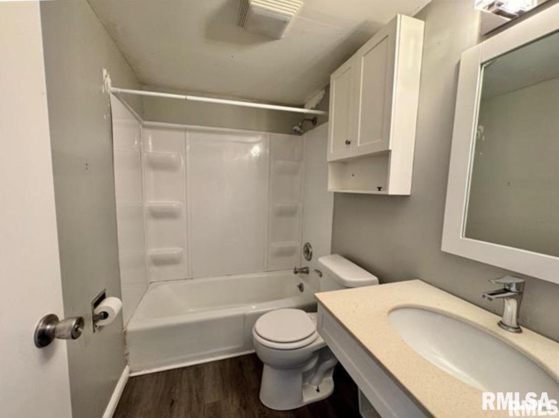 629 West Washington Street Springfield, IL 62702 - Photo 9 of 12