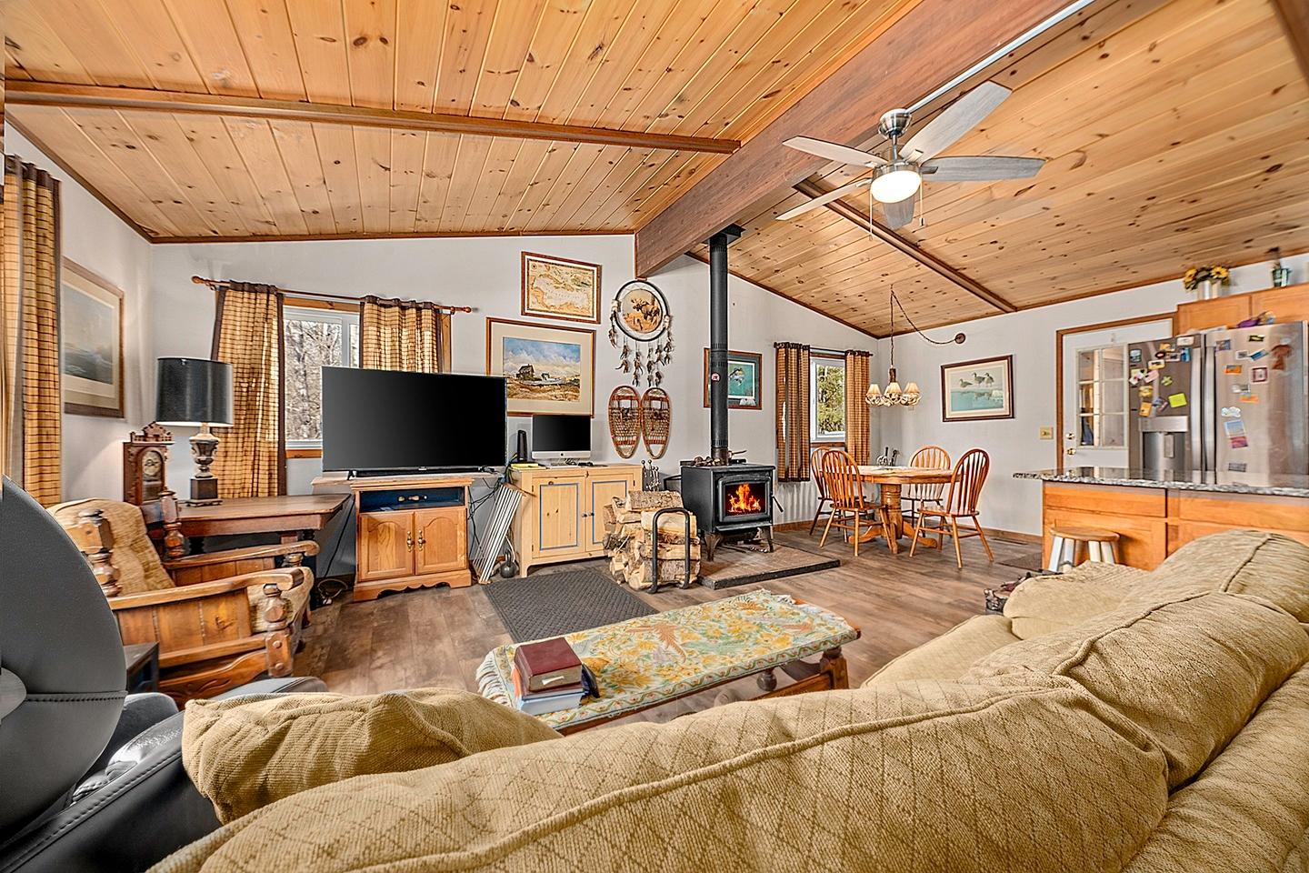 11875 Thoma Drive Presque Isle, WI 54557 - Photo 14 of 49 Gallery Image 14