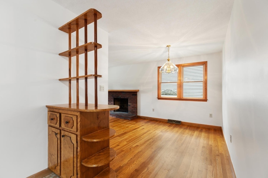 86 Pennybrook Road Lynn, MA 01905 - Photo 12 of 34 Gallery Image 12
