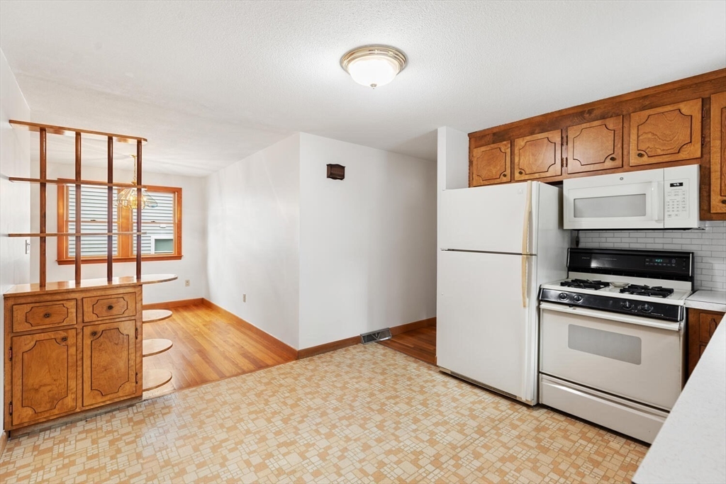 86 Pennybrook Road Lynn, MA 01905 - Photo 15 of 34 Gallery Image 15