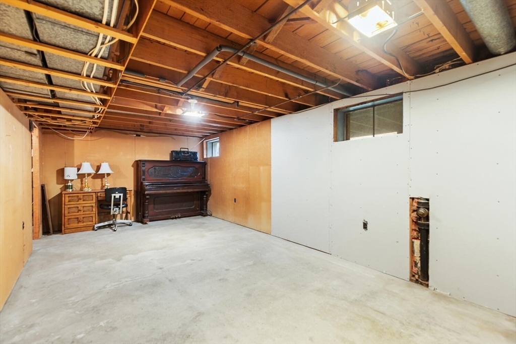 86 Pennybrook Road Lynn, MA 01905 - Photo 26 of 34 Gallery Image 26