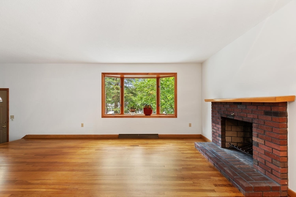 86 Pennybrook Road Lynn, MA 01905 - Photo 8 of 34 Gallery Image 8