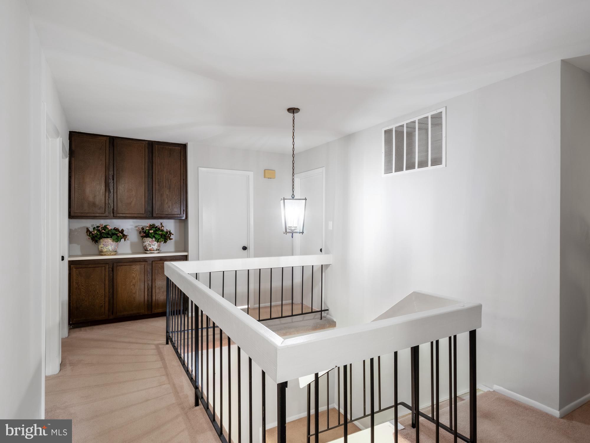 9140 Tulip Grove Road Gaithersburg, MD 20879 - Photo 14 of 32