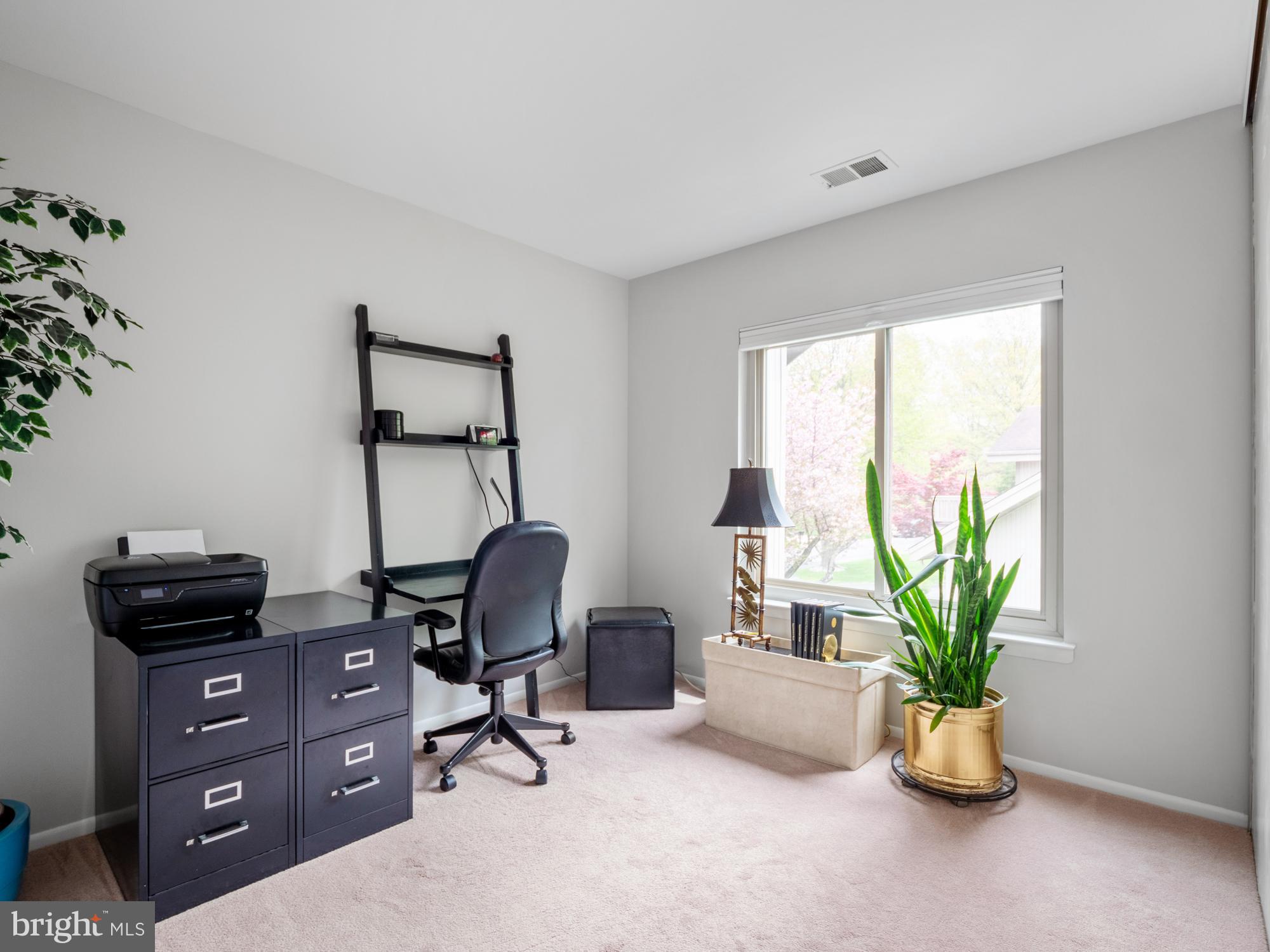 9140 Tulip Grove Road Gaithersburg, MD 20879 - Photo 20 of 32 Bedroom 2