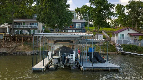 $544,000 | 112 Point Supreme Drive, Sunrise Beach, MO 65079