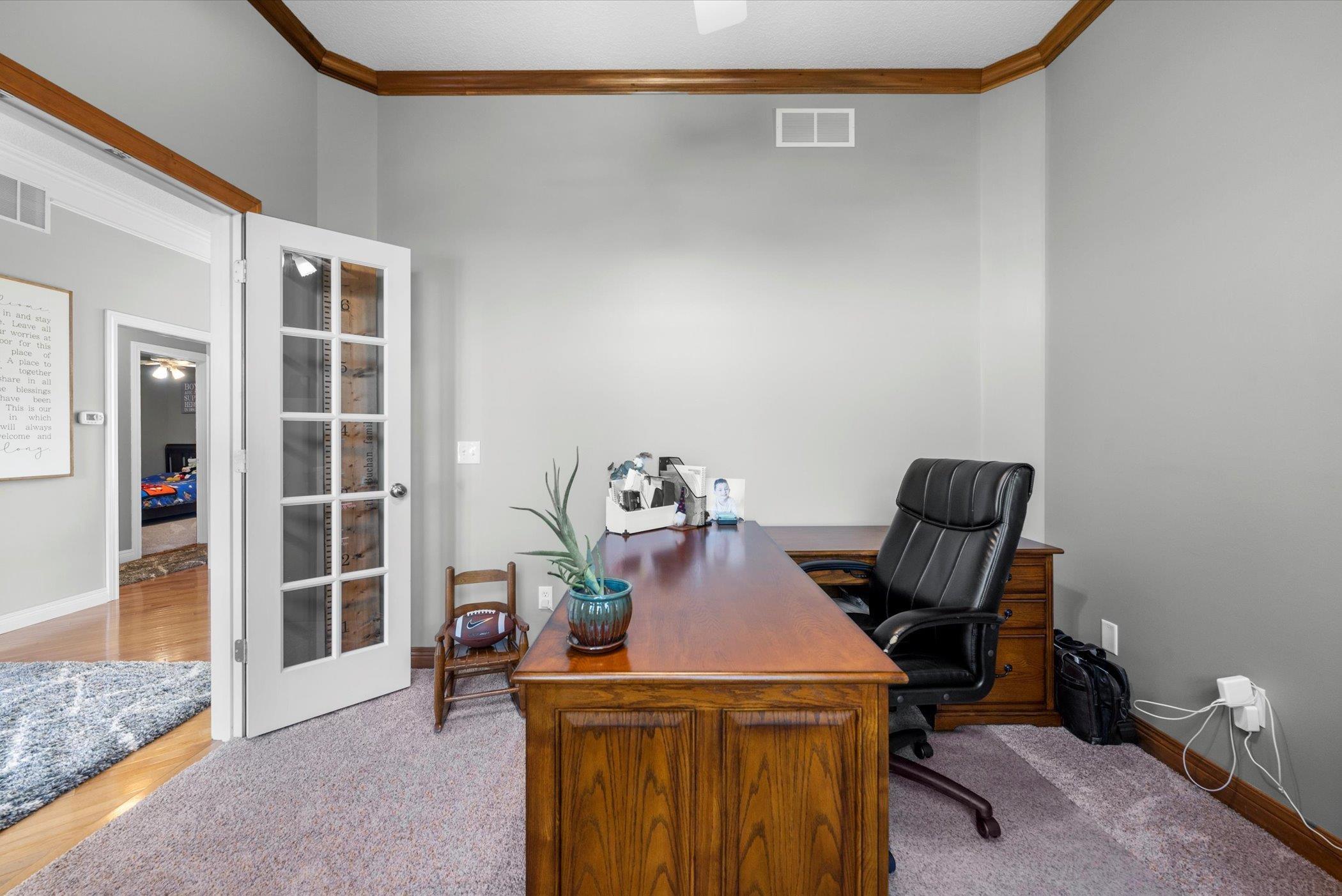 9316 Hartzell Road Fort Wayne, IN 46816 - Photo 6 of 36