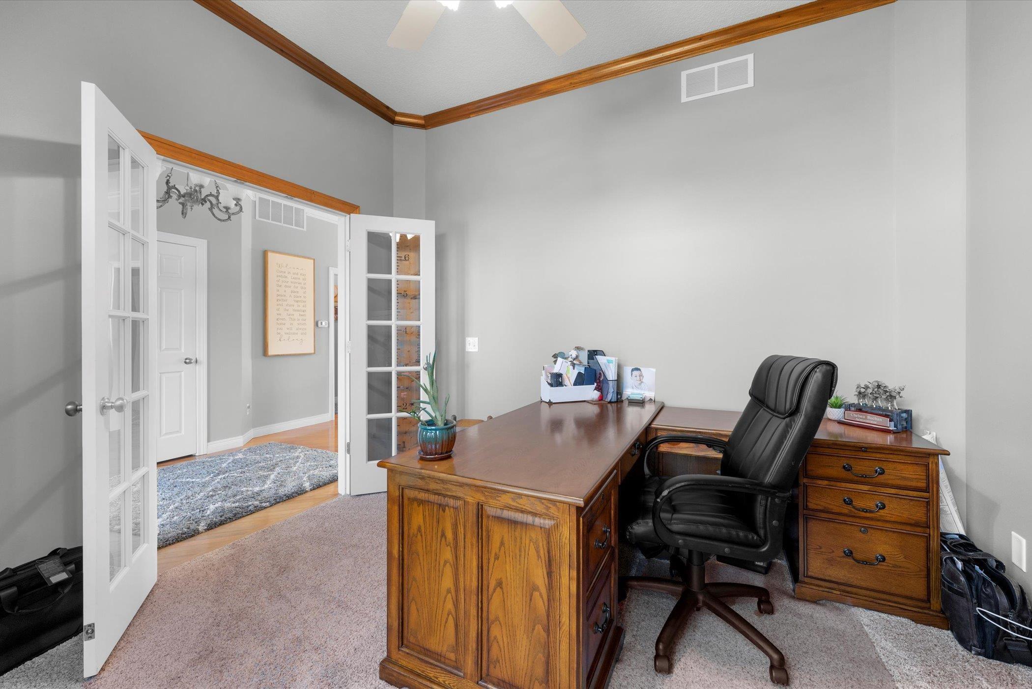 9316 Hartzell Road Fort Wayne, IN 46816 - Photo 7 of 36