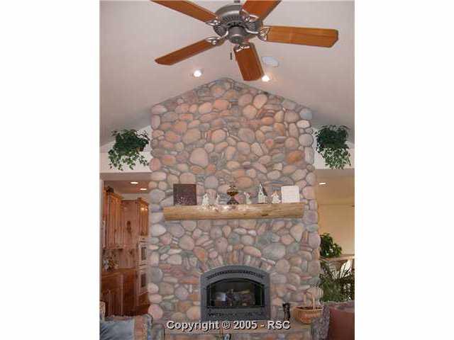 6853 Forestgate Road Colorado Springs, CO 80908 - Photo 4 of 16 Gallery Image 4